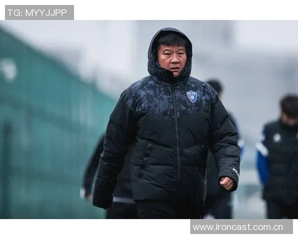 中甲第26轮前瞻辽宁铁人主帅李金羽携球员许东出席新闻发布会分享备战心得 中甲第26轮前瞻辽宁铁人主帅李金羽携球员许东出席新闻发布会分享备战心得