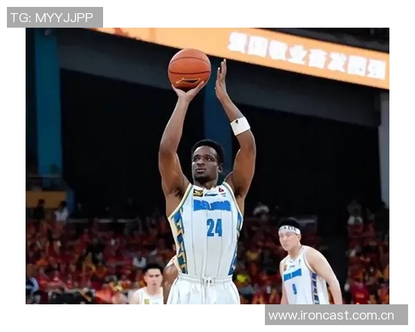 马祖拉强调篮板球的重要性每位球员都应承担抢板责任与意志力的关系 马祖拉强调篮板球的重要性每位球员都应承担抢板责任与意志力的关系