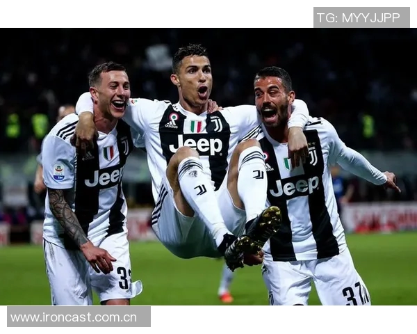 贝纳德斯基揭秘C罗真实个性谦逊友善与团队融洽相处