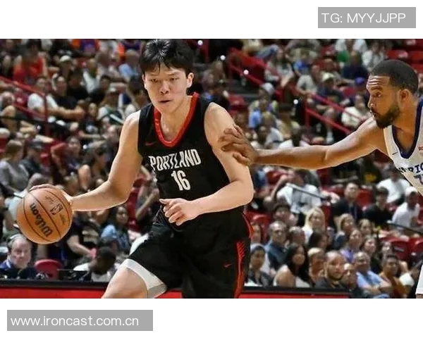 比卢普斯谈季前赛首发轮换希望球迷理性解读球队策略