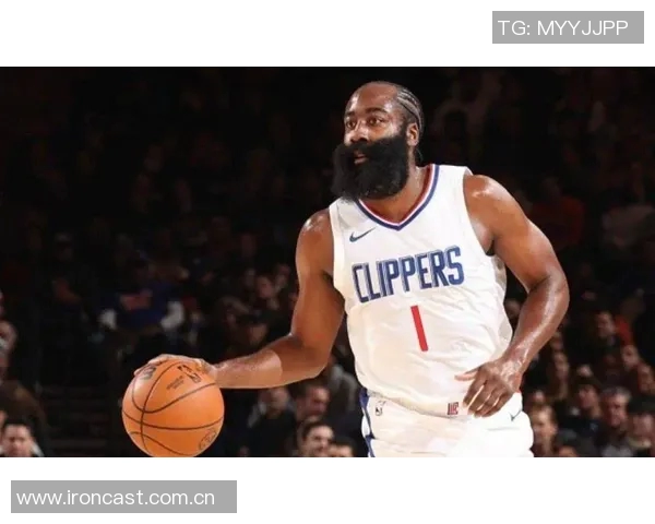 普理查德回忆被哈登晃倒经历直言脚踝无恙心态乐观 普理查德回忆被哈登晃倒经历直言脚踝无恙心态乐观