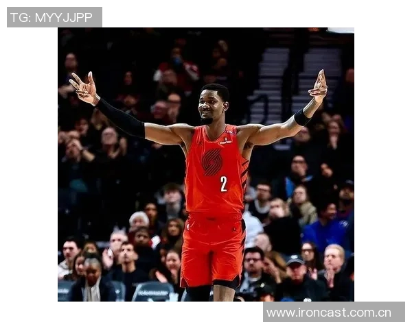 费尔顿强调艾顿应提升防守能力充分发挥其身材与运动优势