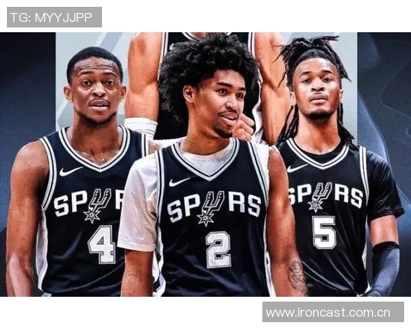 哈珀谈与福克斯卡斯尔的默契配合与团队精神展现