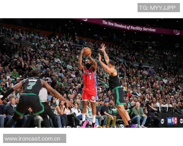 乔治下半场表现低迷仅得2分全场14分7板2助助球队乏力表现