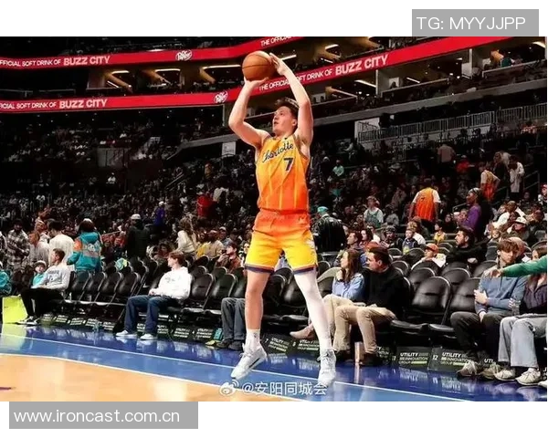 克尼佩尔生涯前八场比赛三分球25个创NBA历史最快纪录 克尼佩尔生涯前八场比赛三分球25个创NBA历史最快纪录